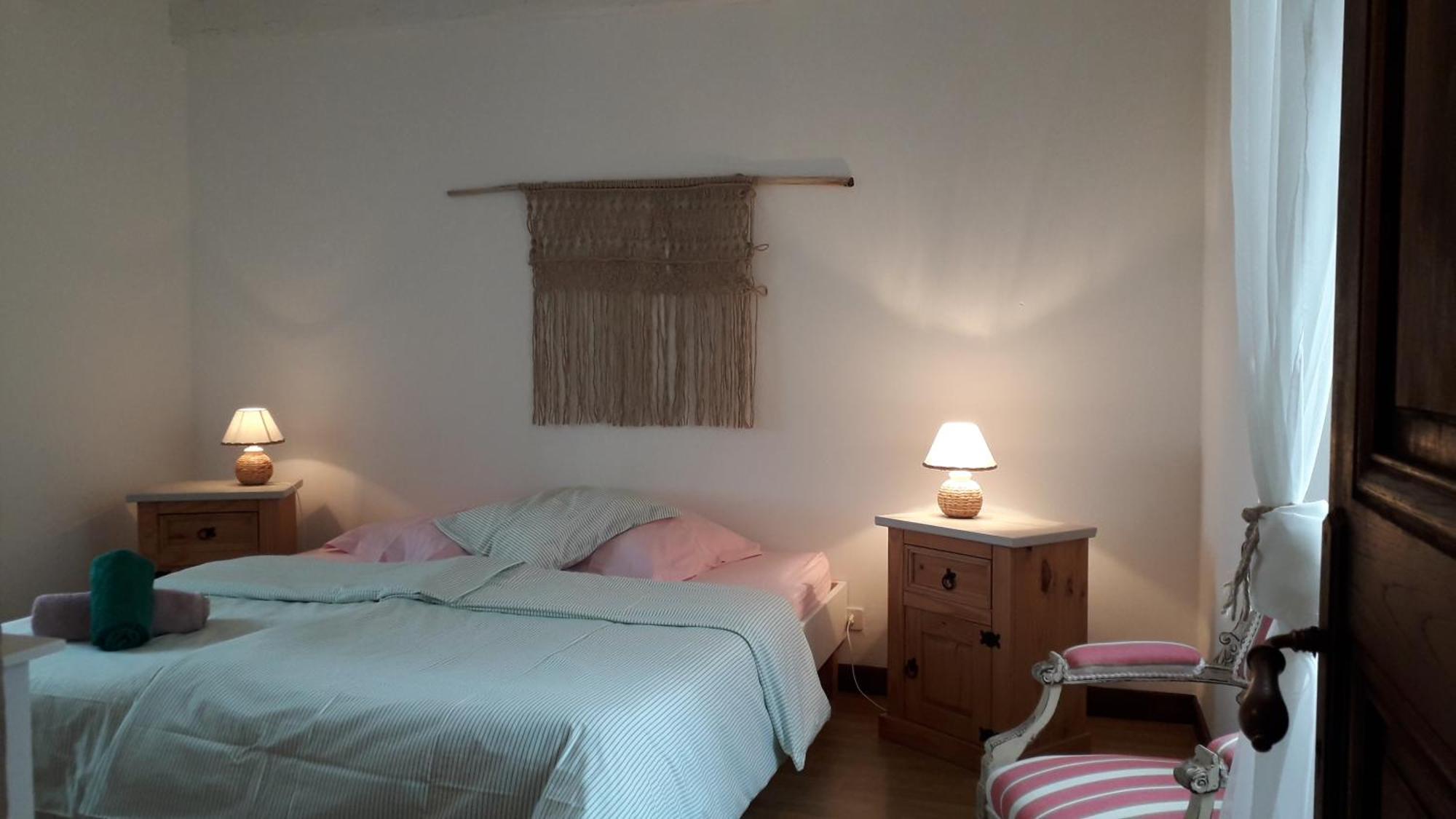 Gites Lalaurie Sauveterre-la-Lémance Rum bild